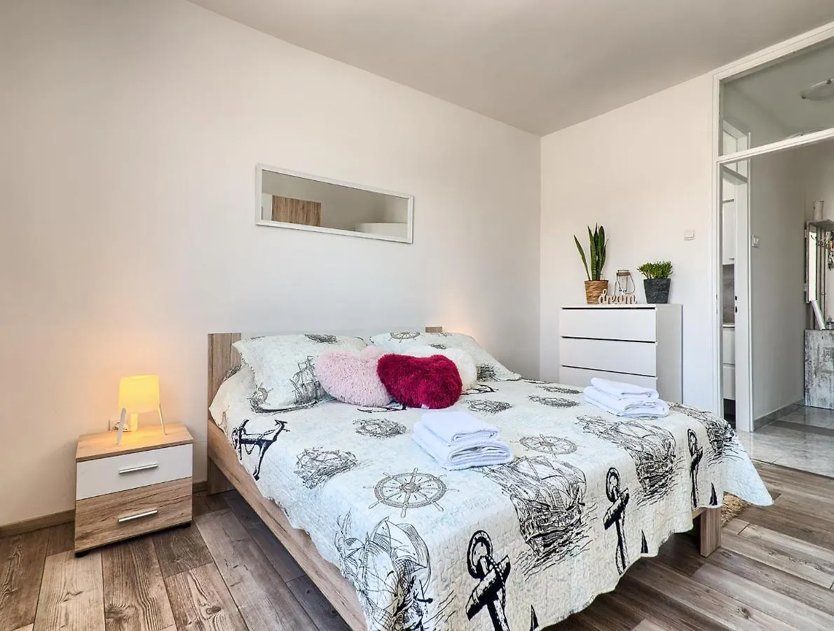 Apartment Joelle PUY